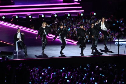 BTS durante su esperado regreso en Seúl.