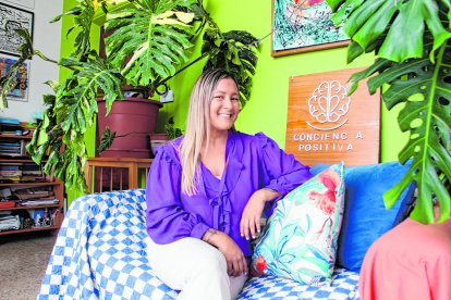 Anita Rivas saca a la gente a bailar para olvidarse del miedo que aprieta.