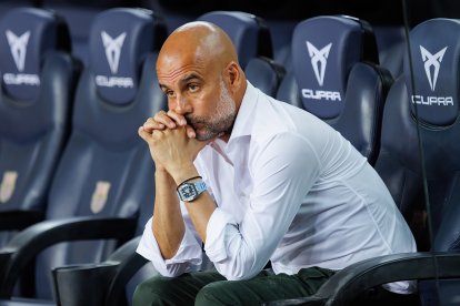 La posible salida de Guardiola abre el debate sobre quién tomará el mando del Manchester City en el futuro.