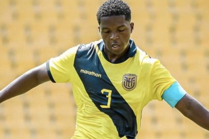 Davis Bautista fue llamado por Sebastián Beccacece para los amistosos ante Marruecos y Paíeses Bajos.