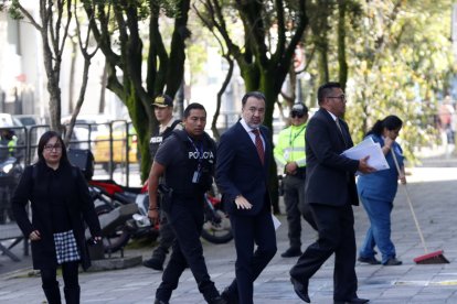 La mañana de este martes 24 de marzo, Pabel Muñoz compareció en la Fiscalía por el caso trolebuses