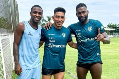 Gabriel Achilier (d) tendrá su segundo periodo con la camiseta de Orense.