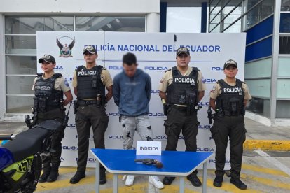 La Policía precisó que el tipo se dedicaba al atraco de locales en Tumbaco.