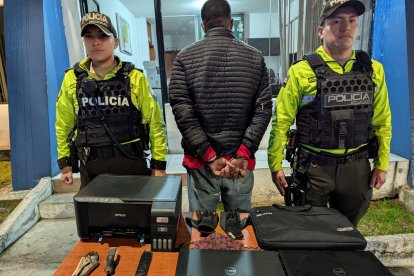 El sujeto tiene un antecedente penal por violación, en el 2009.