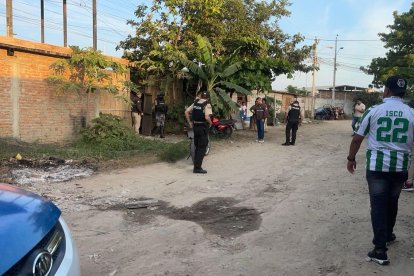 En el cantón Montecristi, entre los sectores La Jacuata y Monterrey se registró un crimen