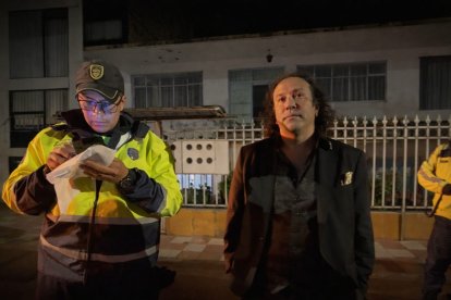 El edil fue interceptado tras salir de un establecimiento nocturno en Loja.