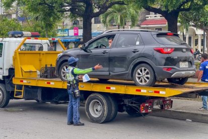 El toque de queda finalizó el 30 de marzo tras 15 días de operativos en Guayas y otras provincias.