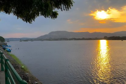 En el malecón se puede admirar cómo las tardes se transforman en un espectáculo.