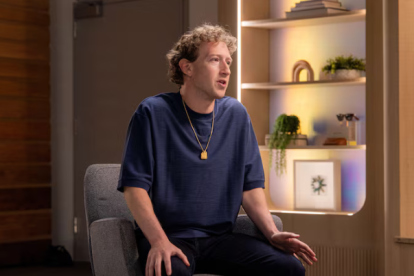 Mark Zuckerberg mencionó que usuarios de redes sociales ya no intertactúan con conocidos.