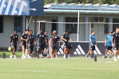 Emelec está en la zona del descenso en la tabla de la LigaPro 2026.