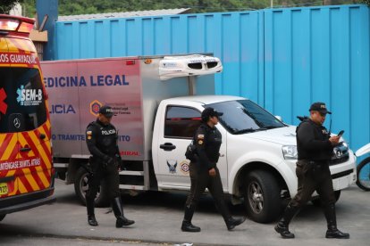 Un niño de 5 años falleció tras permanecer varios minutos sumergido en una piscina de un complejo privado.