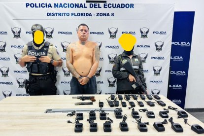 El hombre fue aprehendido en un inmueble en el que había varios objetos.