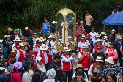 El viernes 11 de abril de 2026 se hizo la 26 caminata con la imagen de Cristo desde la parroquia Santiago.