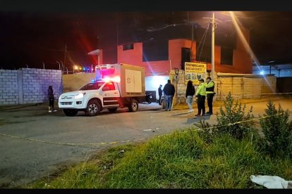 Dos sujetos entraron a un nigth club, en el sur de Ambato, y atacaron a cuatro clientes.