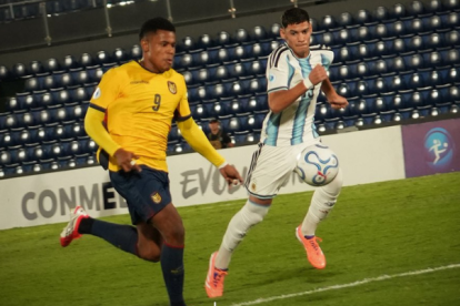 La MiniTri perdió 3-1 ante Argentina en el Sudamericano sub-17.