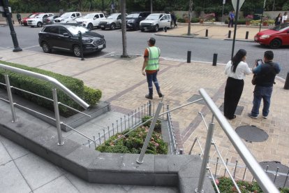 Cuerpo de alias Frenillo quedó sin vida tras caer desde el noveno piso de un edificio.