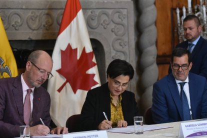 El convenio beneficia directamente a 16.000 ecuatorianos residentes en Canadá y a 3.000 canadienses que hacen vida en Ecuador