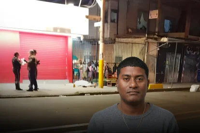 El cuerpo de Jackson Patricio Pizarro Maldonado quedó sobre la vereda.