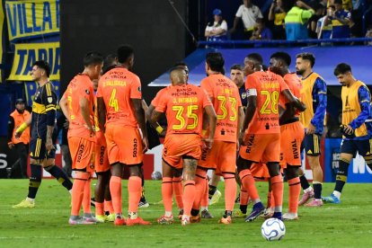 La educación financiera a los jugadores en los clubes es clave para evitar problemas en el retiro.