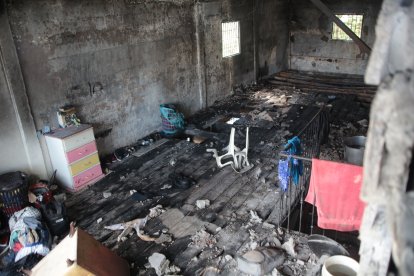 El incendio  que se habría originado alrededor de las 00:10 y dejó una víctima mortal.