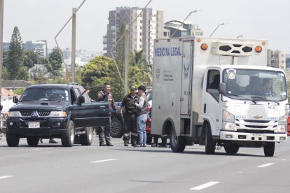 En el momento del hecho violento, la ciudadana se movilizaba en un vehículo.