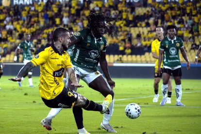 Darío Benedetto fue crucial en el triunfo sobre Mushuc Runa.