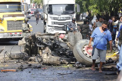 Varias de las víctimas quedaron esparcidas sobre la calzada. Hubo conmoción en el lugar.