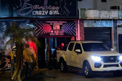 Sujetos armados atacaron a una pareja en este establecimiento.