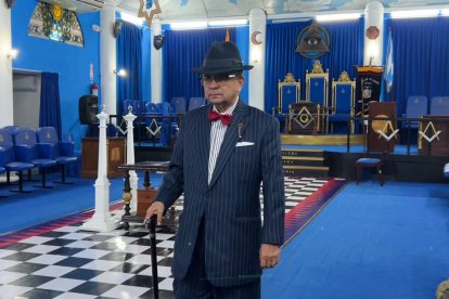 Héctor Vanegas defiende la legitimidad de su elección como Gran Maestro de la masonería ecuatoriana.