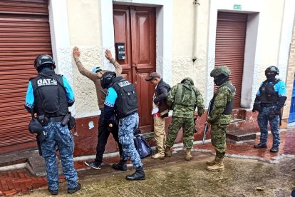 Los uniformados realizaron controles, detenciones y decomisos en zonas consideradas con mayor riesgo.