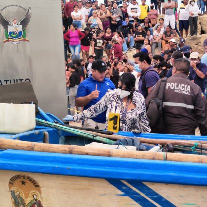 El 5 de diciembre de 2023 fue hallada una nave a 90 millas de San Mateo, Manabí. Los cadáveres de tres pescadores tenían heridas de bala.