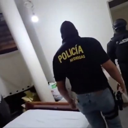 En cantones de Guayas y Manabí se realizaron varios allanamientos.