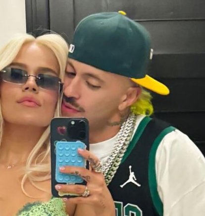 Karol G y Feid son cantantes y pareja al mismo tiempo.