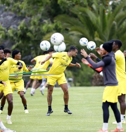 Los futbolistas del Ídolo tuvieron exigentes jornadas de trabajo físico durante los 12 días de permanencia en Quito.