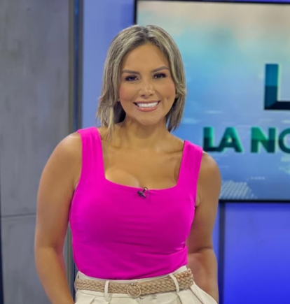 Allison Carrillo, presentadora de El Despertar de La Noticia, de RTS