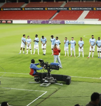Universidad Católica se presentó a partido con Emelec, pese a disposición de LigaPro.