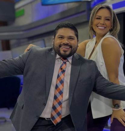 Allison Carrillo con su compañero Adrián Contreras