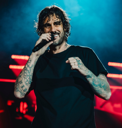 Melendi durante uno de sus conciertos