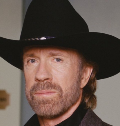 Chuck Norris fue trasladado a un hospital en Hawái tras una emergencia médica reciente