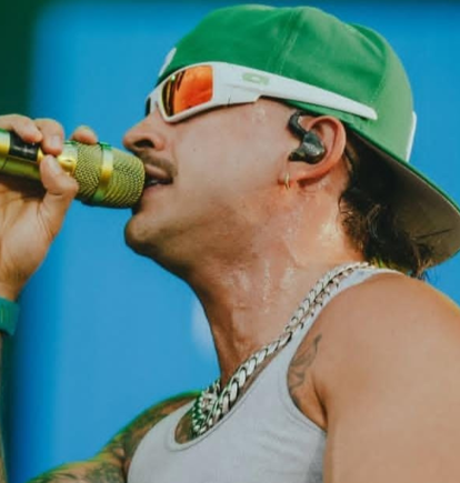 Feid acaba de lanzar 'Feid vs Ferxxo'.