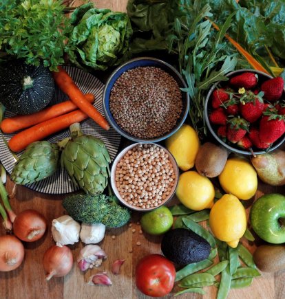 Las espinacas ocupan el primer lugar, presentando la mayor cantidad de químicos por peso