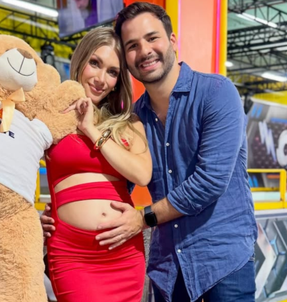 La presentadora Emiliana Valdez y su esposo Alejandro Hoyos
