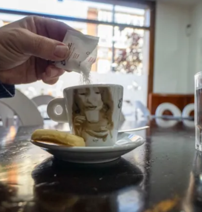 La American Heart Association advirtió cuántas tazas son seguras y qué pasa al superar el límite