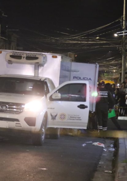 La Policía llegó al sector para realizar el levantamiento del cadáver.