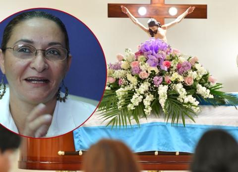 El Adiós de Amparo Guillén, la bandera de Guayaquil cubría su féretro.