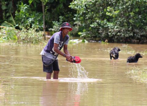 Varios sectores de Esmeraldas están inundados por las lluvias.