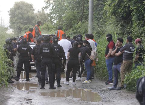 RECONSTRUCCION DE LOS CASO MALVINAS