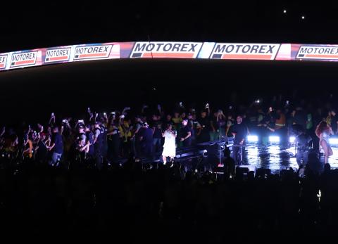 Tito el Bambino cantó un poco en el Centenario de Barcelona SC.