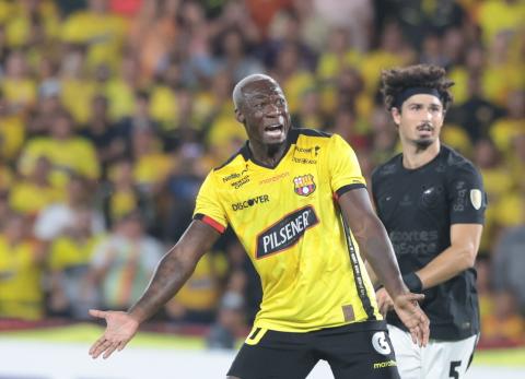 Felipe Caicedo puso contrato en Barcelona SC a “disposición entre lágrimas”