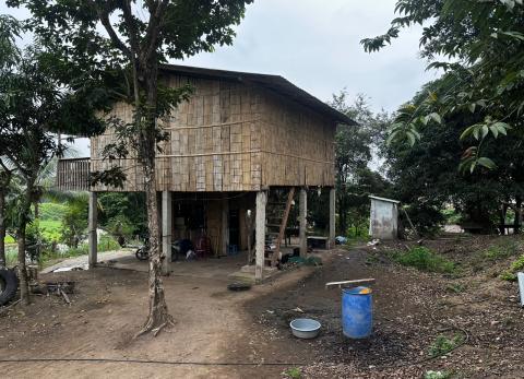 Los hombres estaban en casa cuando llegaron a asesinarlos.